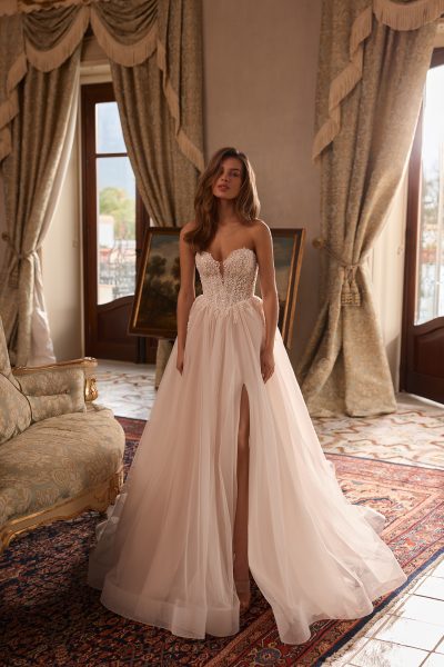 Strapless A-line wedding dress